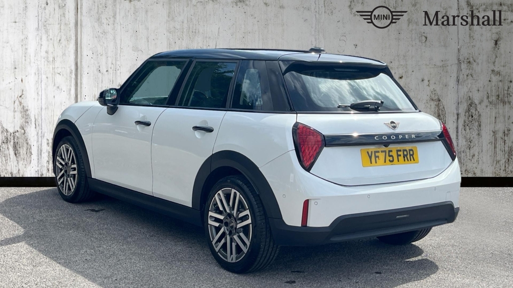Mini Hatch Cooper 1.5 C Classic YF75FRR White #2
