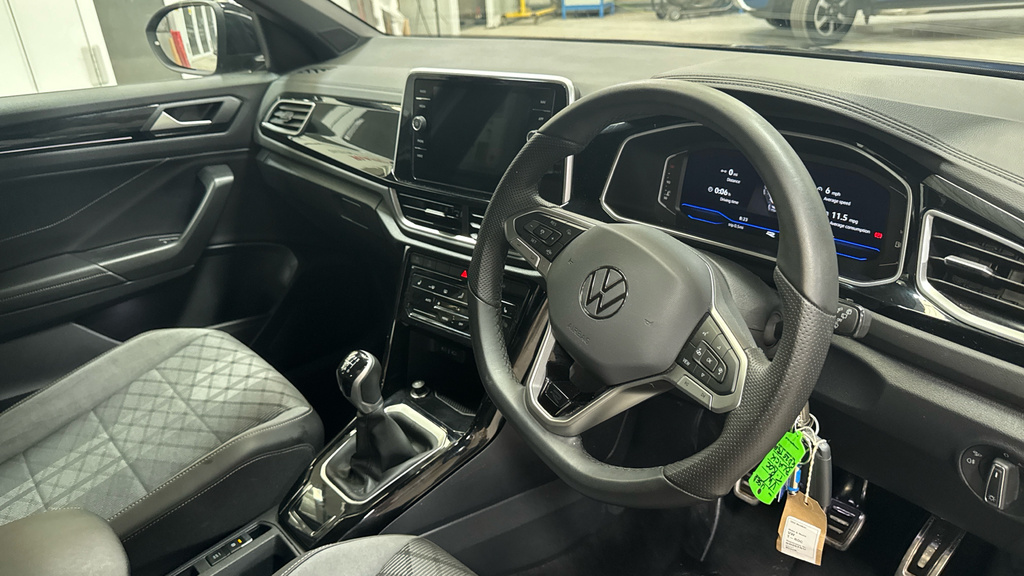 Volkswagen T-Roc T-roc 1.5 Tsi R-line GD25TGU Black #6