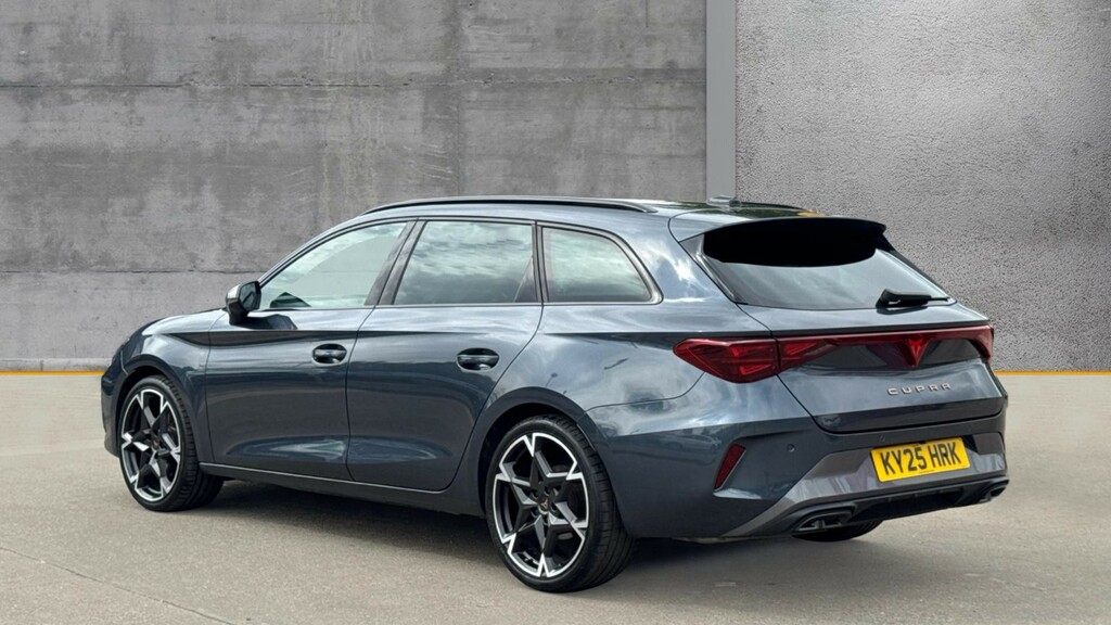 Cupra Leon Leon 1.5 Etsi 150 V2 Dsg KY25HRK Grey #3