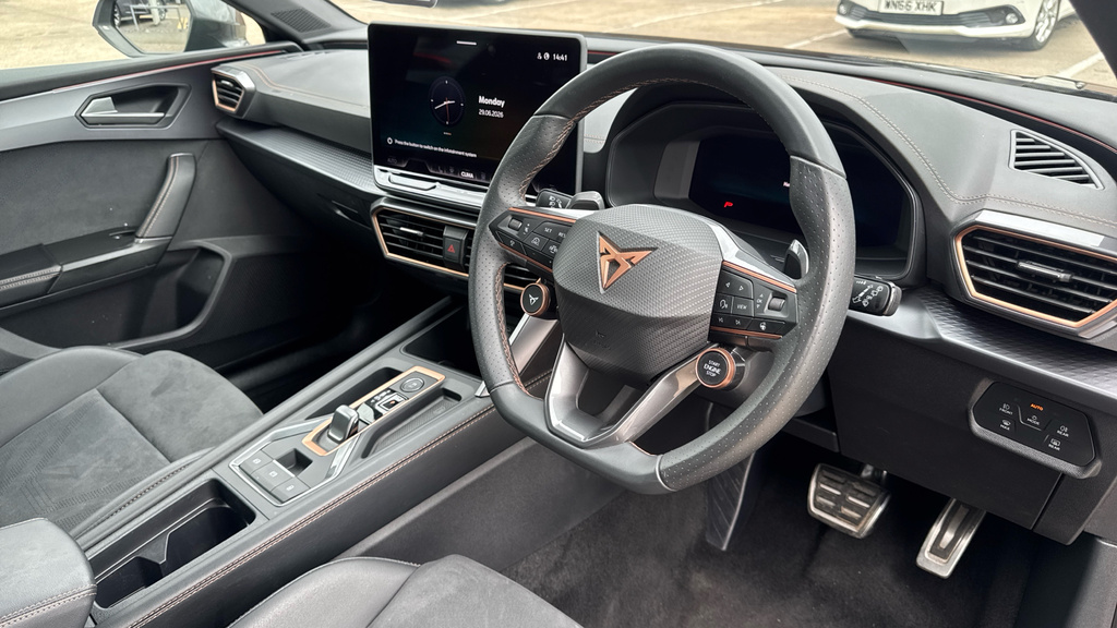 Cupra Leon Leon 1.5 Etsi 150 V2 Dsg KY25HRK Grey #6