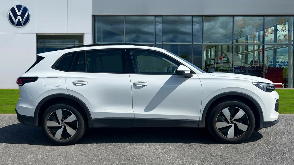 Volkswagen Tiguan Tiguan 1.5 Etsi 150 Life Launch Edition Dsg WF24ZSR White #4