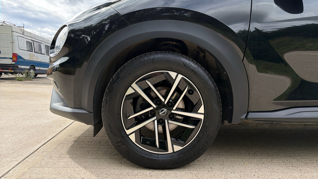 Nissan Juke Juke 1.0 Dig-t N-connecta OW74VNV Black #4