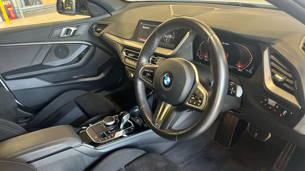 BMW 1 Series 1 Series M135i Xdrive Step YX24NME White #6