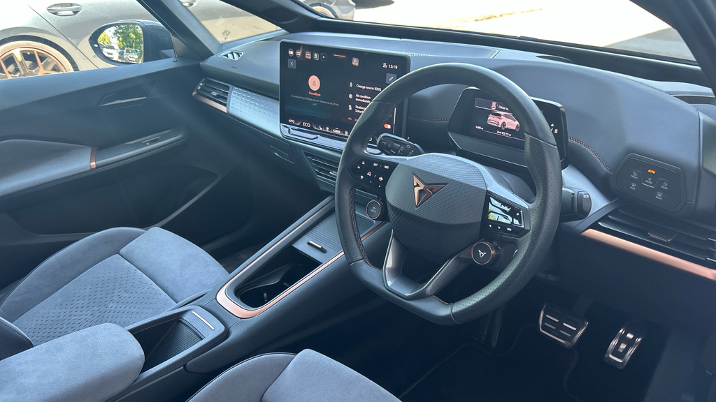 Cupra Born Born 170Kw E-boost V3 59Kwh KO25HXJ Black #6