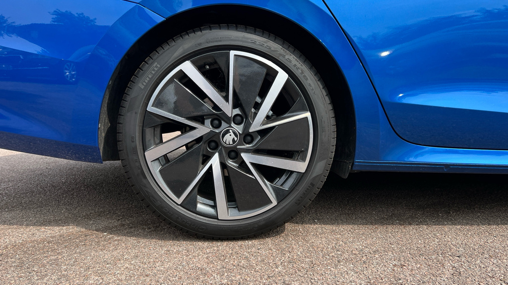 Skoda Octavia Octavia 1.5 Tsi 150 E-tec Sportline Dsg EF75YCV Blue #5