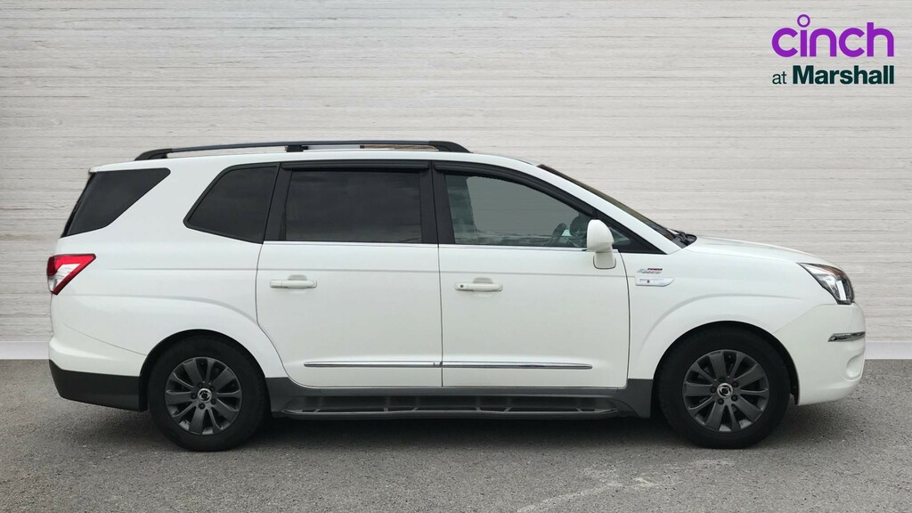 SsangYong Turismo Turismo 2.2 Elx Tip 4Wd White #2