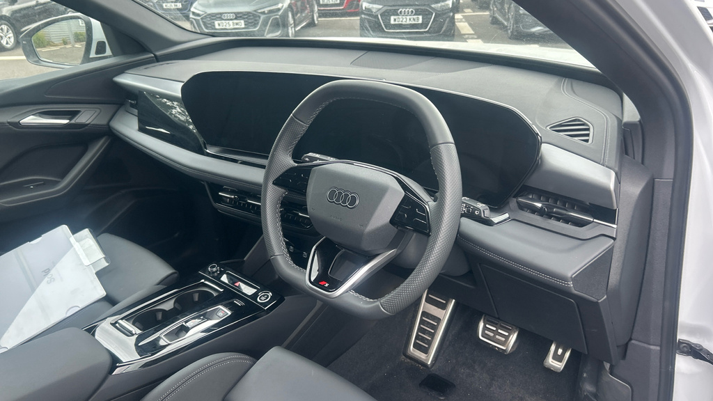 Audi Q6 E-Tron Q6 225Kw Performance 100Kwh S Line KP75OJC White #6
