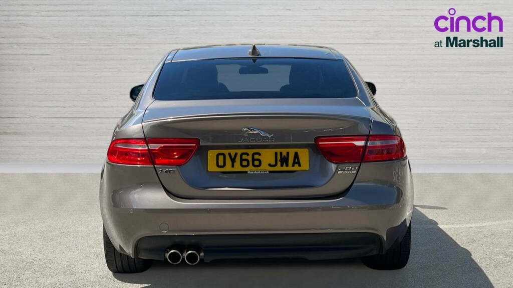 Jaguar XE Xe 2.0D 180 R-sport Awd Brown #4