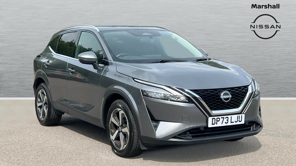 Nissan Qashqai Qashqai 1.3 Dig-t Mh 158 N-connecta Xtronic Black