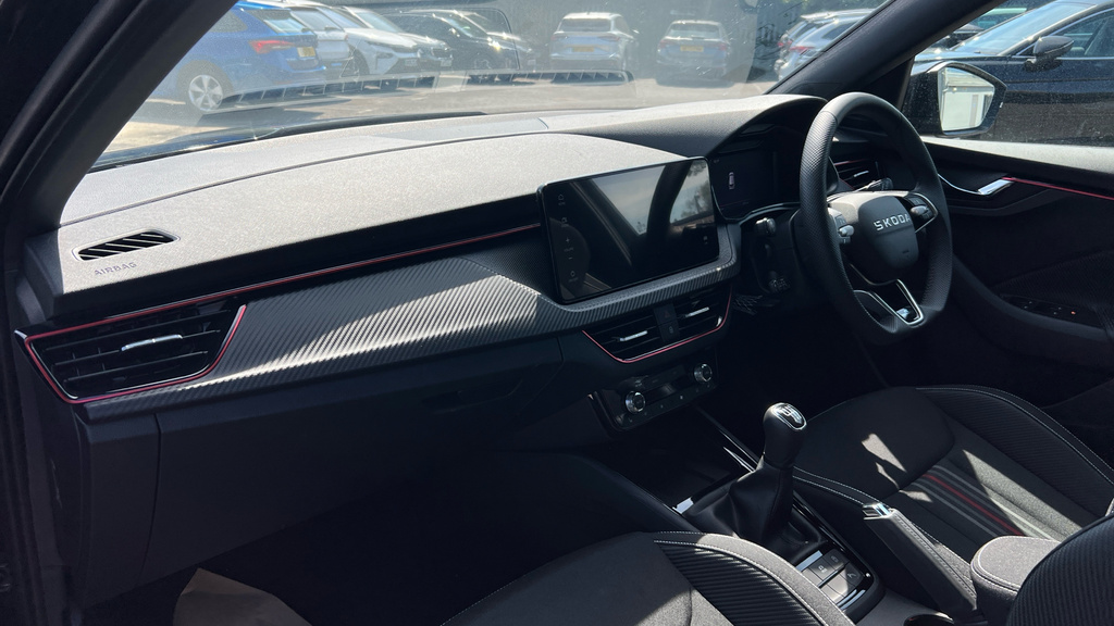 Skoda Kamiq Kamiq 1.5 Tsi Monte Carlo Edition Black #2