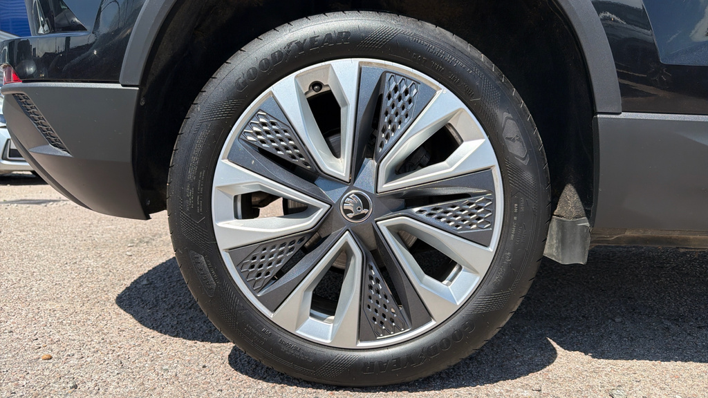 Skoda Karoq Karoq 1.5 Tsi Se L Dsg EU74CVF Black #5