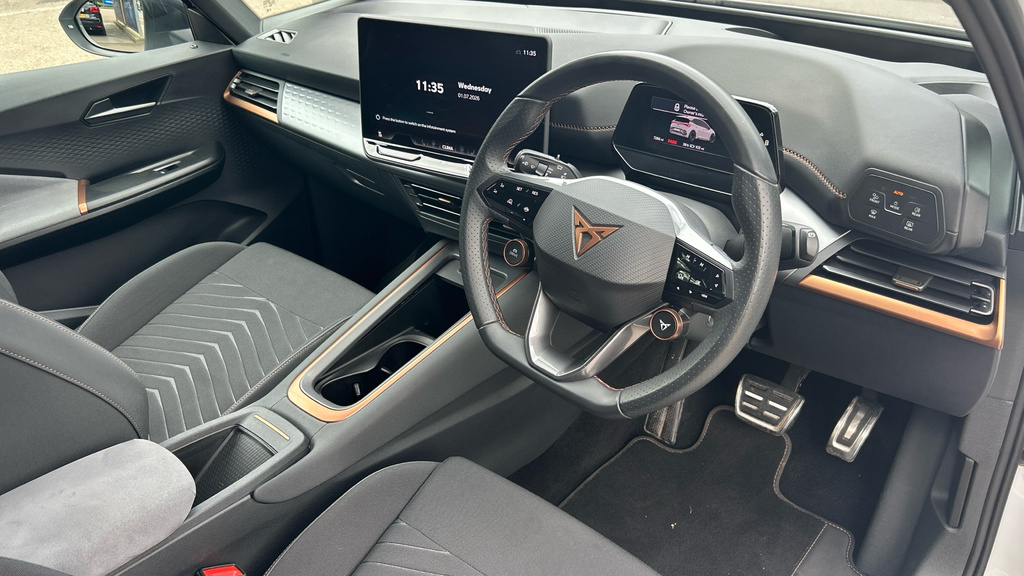 Cupra Born Born 170Kw E-boost V2 59Kwh DX25VCN White #6
