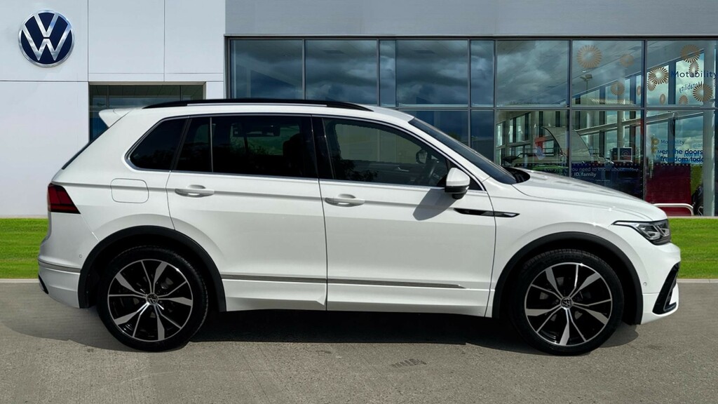 Volkswagen Tiguan Tiguan 1.5 Tsi 150 R-line Dsg LP23HCC White #4