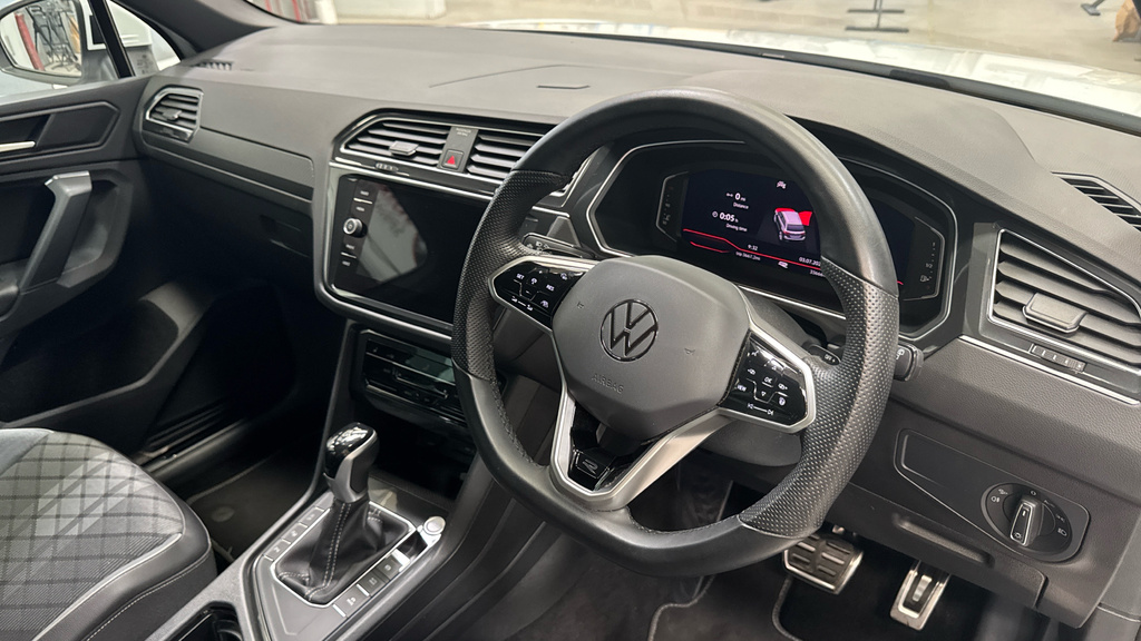 Volkswagen Tiguan Tiguan 1.5 Tsi 150 R-line Dsg LP23HCC White #6