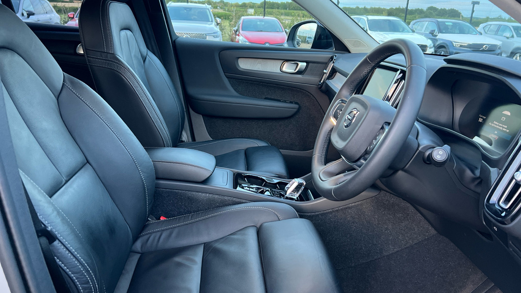 Volvo XC40 Xc40 2.0 B3p Plus Dark CJ23UEM Silver #6