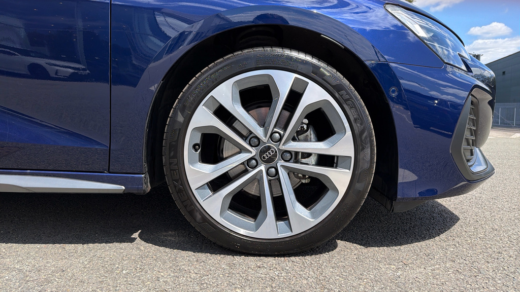 Audi A3 A3 1.5 Tfsi 150 S Line S Tronic DK75WVM Blue #5