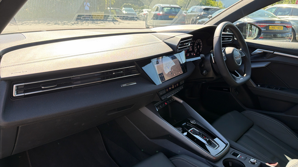 Audi A3 A3 1.5 Tfsi E 204 Black Edition S Tronic LN26MZW Black #2