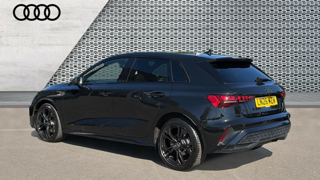 Audi A3 A3 1.5 Tfsi E 204 Black Edition S Tronic LN26MZW Black #3