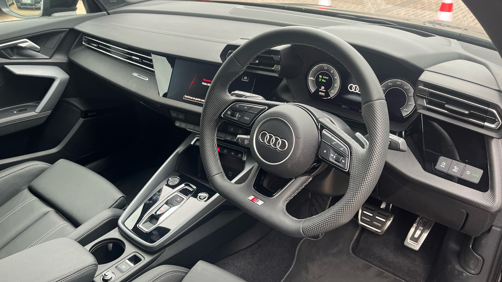 Audi A3 A3 1.5 Tfsi E 204 Black Edition S Tronic LN26NDG Black #6