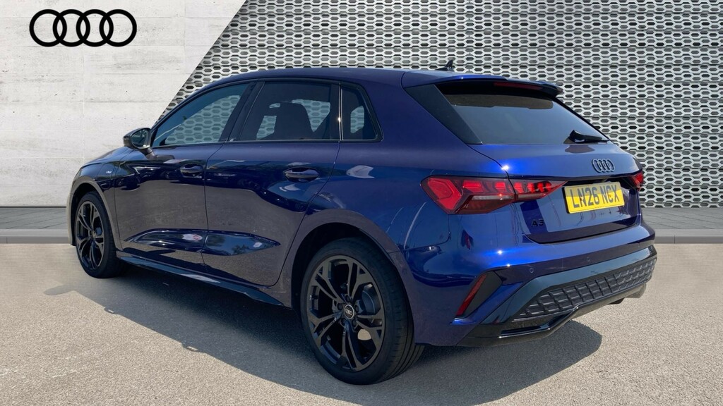 Audi A3 A3 1.5 Tfsi E 204 Black Edition S Tronic LN26NCX Blue #3
