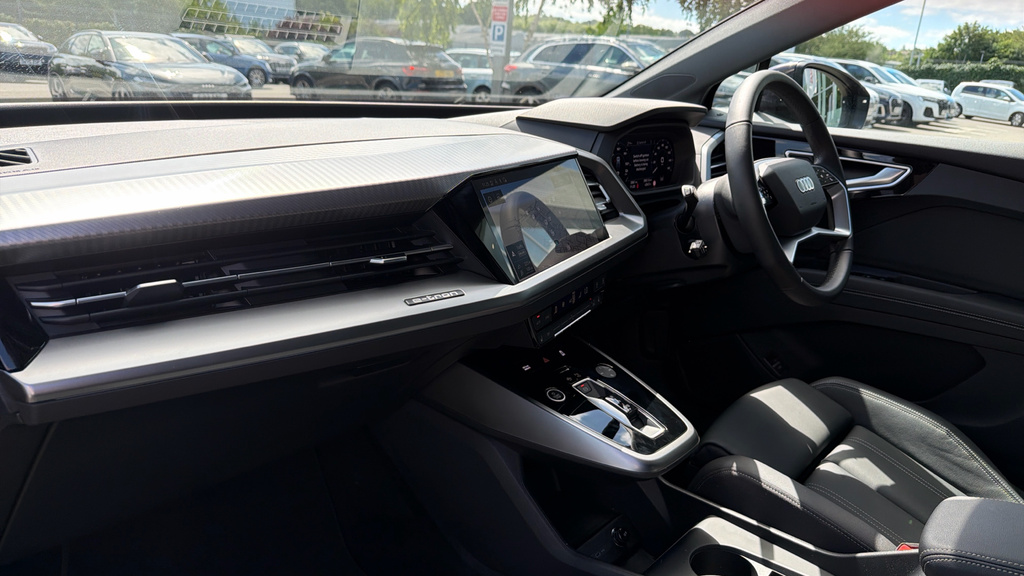 Audi Q4 E Tron Q4 210Kw 45 Quattro 82Kwh Sport Leather KP75VTL #2