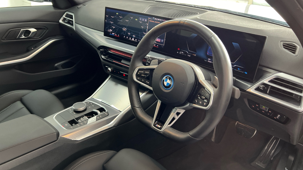 BMW 3 Series 3 Series 330E 22.3 Kwh M Sport Step YB75AXH Blue #6