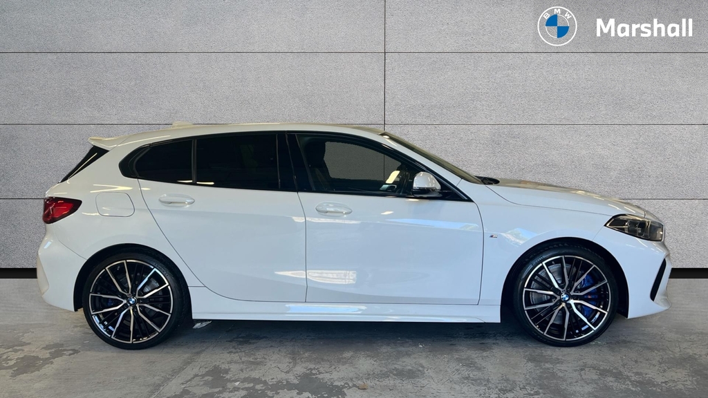 BMW 1 Series 1 Series 118I 136 M Sport Step YE21OLX White #3