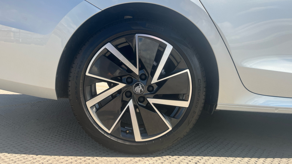 Skoda Octavia Octavia 1.5 Tsi 150 E-tec Sportline Dsg EF25CEN Silver #5