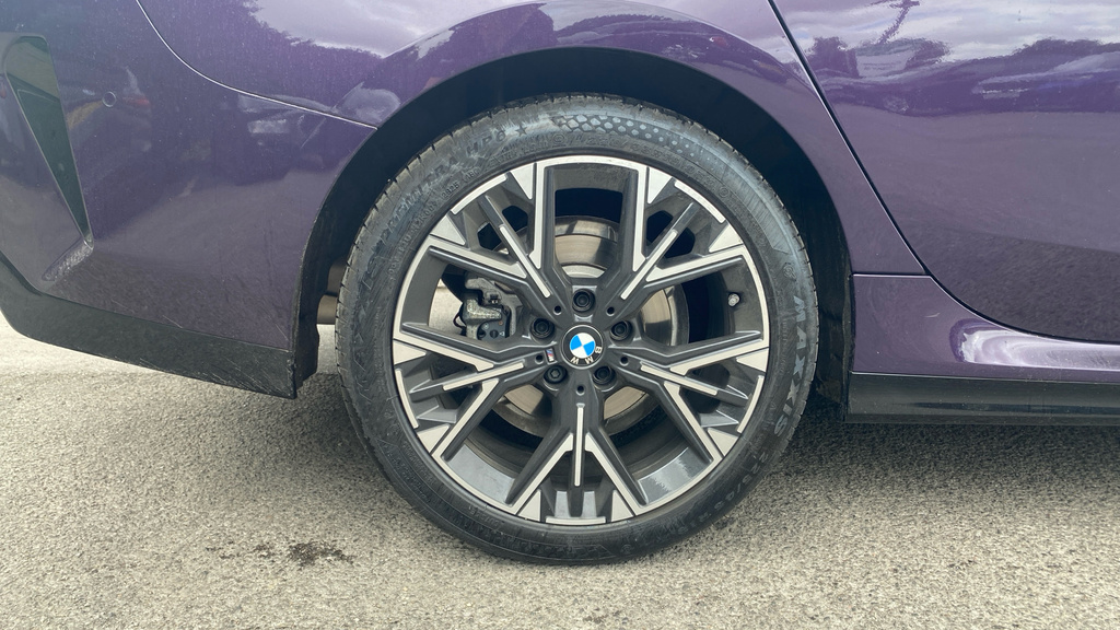 BMW 2 Series 2 Series 220 M Sport Step