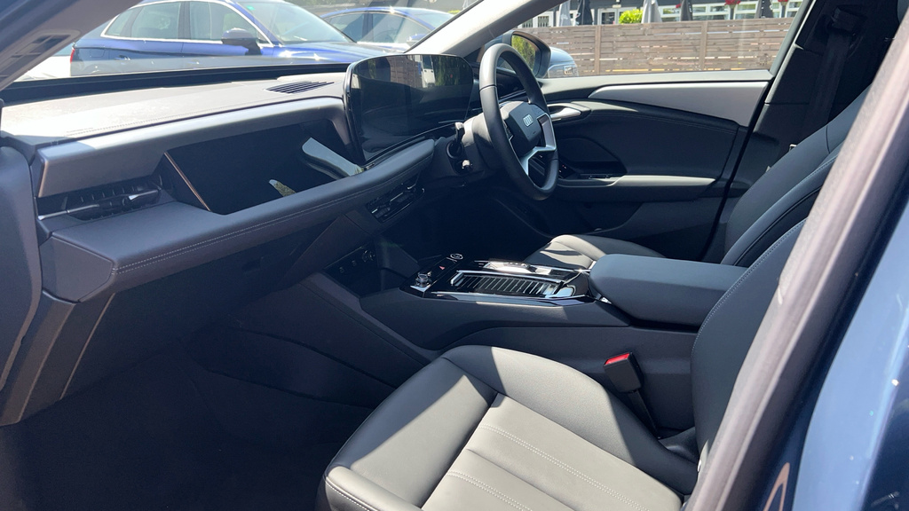 Audi A6 Avant A6 210Kw 83Kwh Sport KR75CRV Blue #2