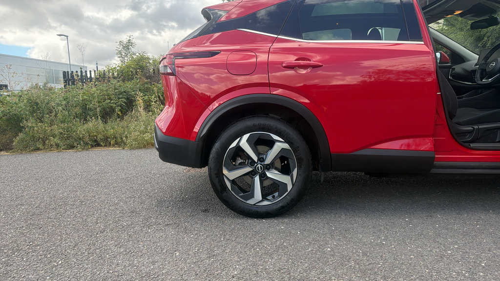 Nissan Qashqai Qashqai 1.5 E-power N-connecta YC23XWL Red #4