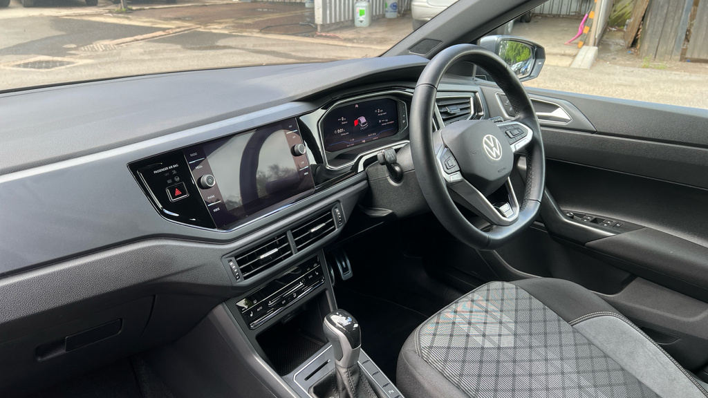 Volkswagen Polo Polo 1.0 Tsi 110 R-line Dsg KJ73NFK Grey #2