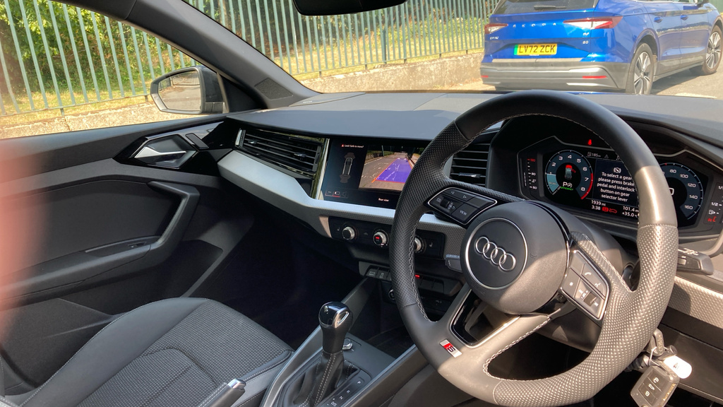 Audi A1 A1 35 Tfsi S Line S Tronic LV26UWP Black #6