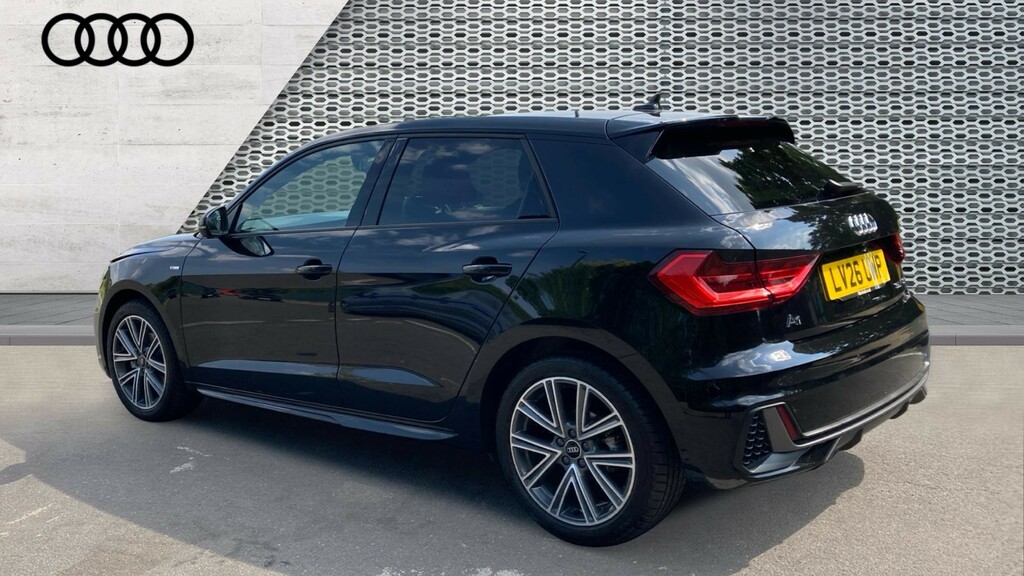 Audi A1 A1 35 Tfsi S Line S Tronic LV26UWP Black #3