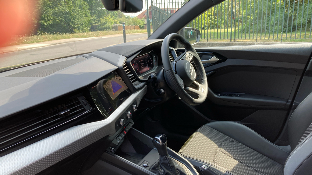 Audi A1 A1 35 Tfsi S Line S Tronic LV26UWP Black #2