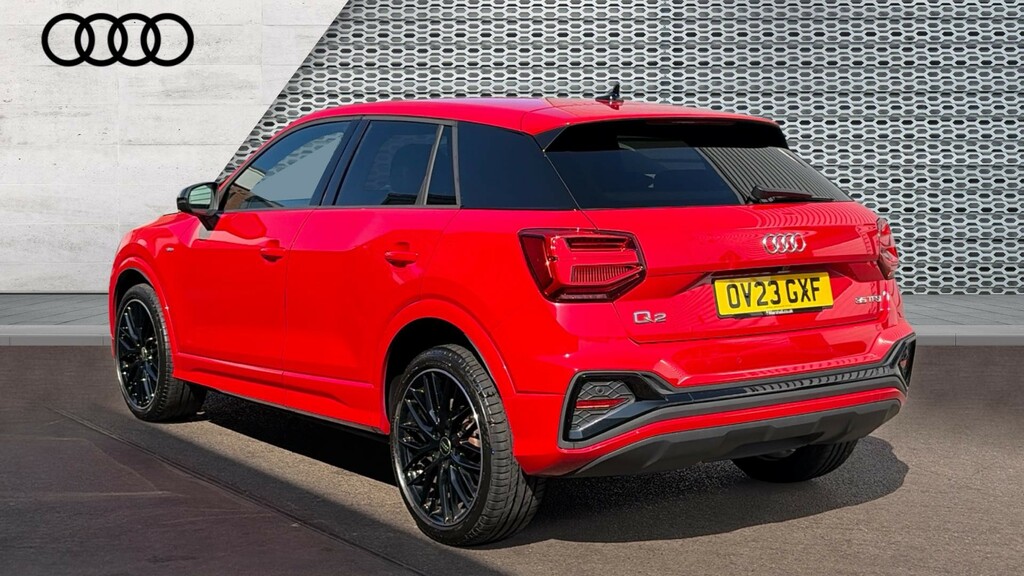 Audi Q2 Q2 35 Tfsi Black Edition S Tronic OV23GXF Red #3