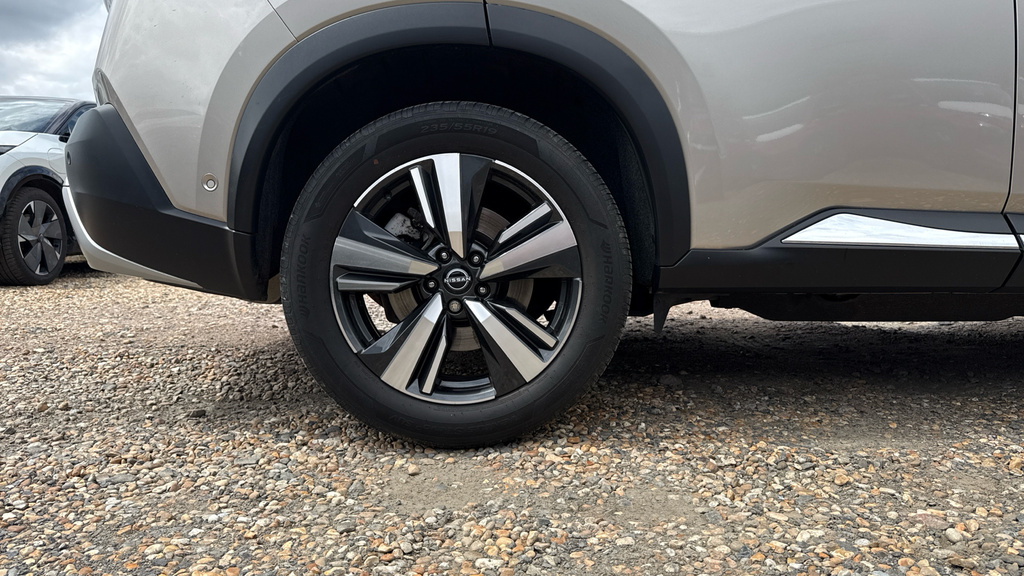 Nissan X-Trail 1.5 Mhev 163 Tekna Xtronic Silver #4