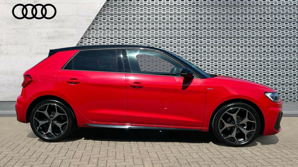 Audi A1 A1 25 Tfsi Black Edition S Tronic Red #4