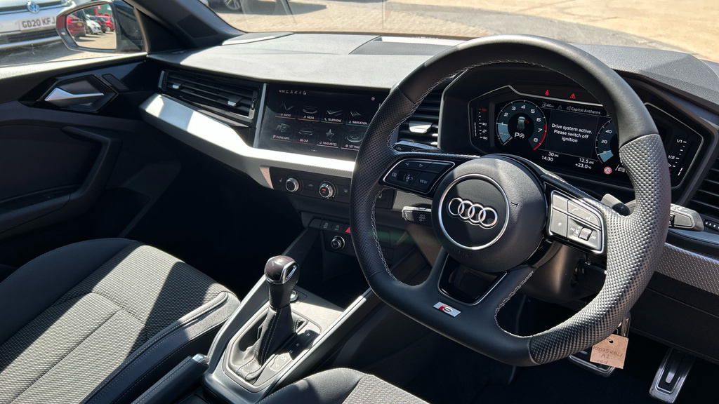Audi A1 A1 25 Tfsi Black Edition S Tronic Red #6