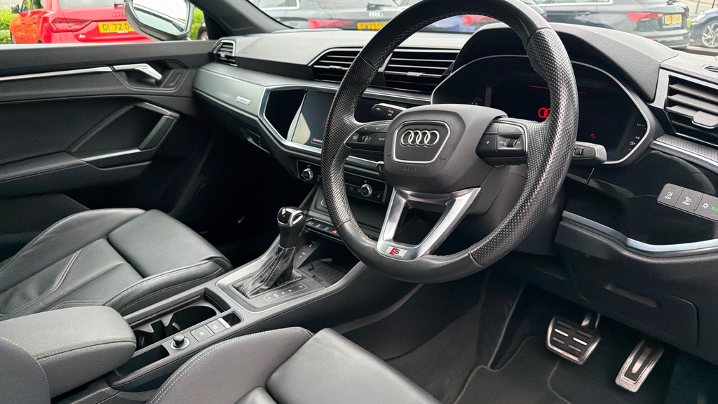 Audi Q3 Q3 35 Tdi S Line S Tronic LV73NCD Black #6