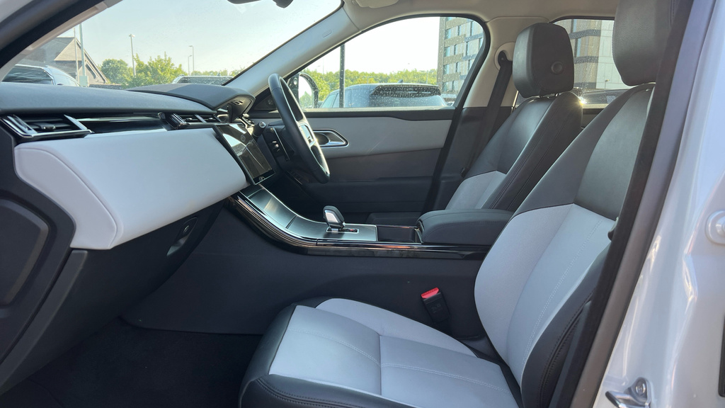Land Rover Range Rover Velar Range Rover Velar 2.0 D200 Mhev Dynamic Se Aut KT74SHZ Grey #3