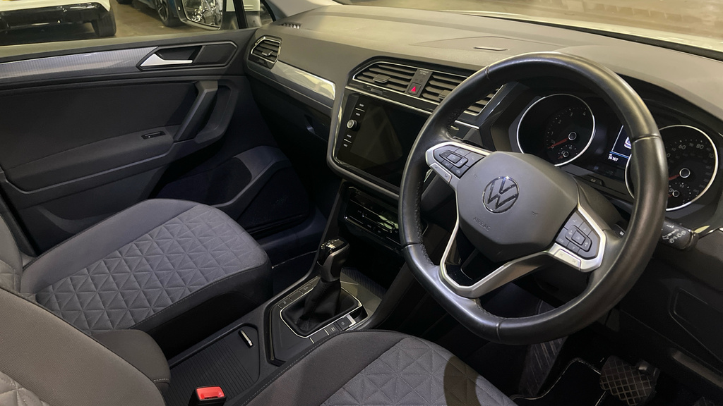 Volkswagen Tiguan Tiguan 1.5 Tsi 150 Life Dsg GV22MWK White #6