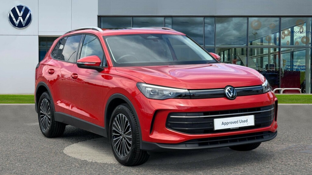 Volkswagen Tiguan Tiguan 1.5 Etsi Match Dsg Red