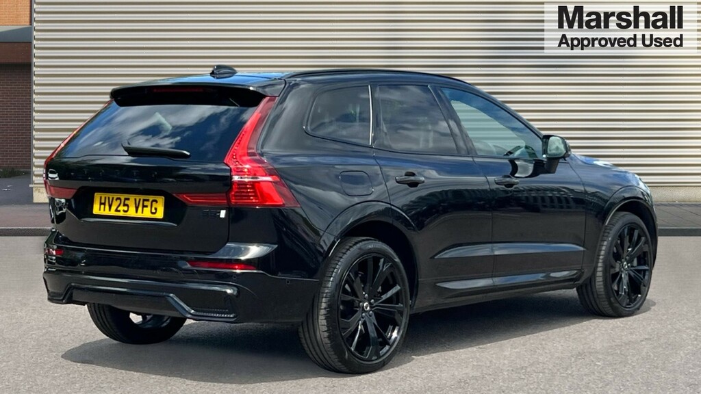 Volvo XC60 Xc60 2.0 B5p Plus Black Edition Awd Geartronic HV25VFG Black #3