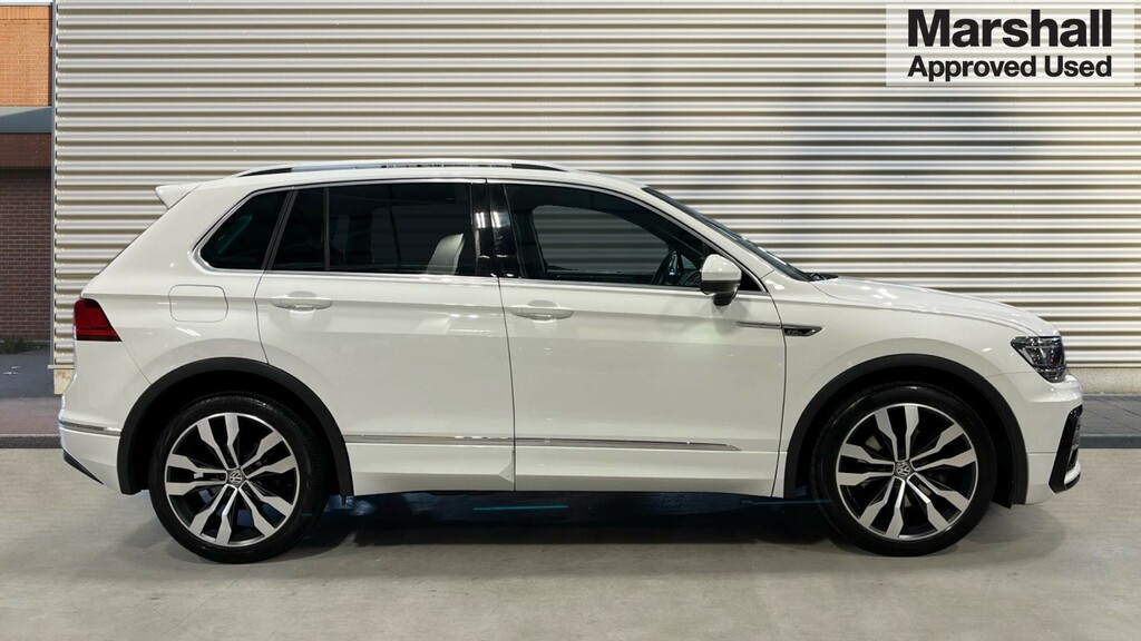 Volkswagen Tiguan Tiguan 2.0 Tsi 180 4Motion R-line Dsg White #2