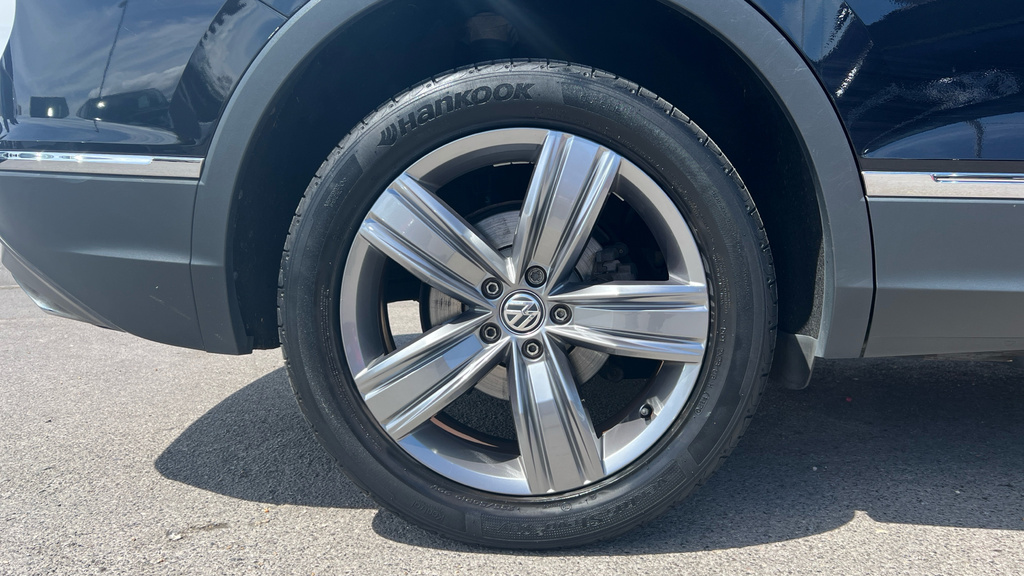 Volkswagen Tiguan Allspace Tiguan Allspace 2.0 Tdi Sel Dsg DF70NNX Black #5