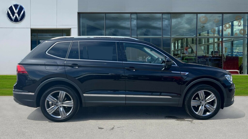 Volkswagen Tiguan Allspace Tiguan Allspace 2.0 Tdi Sel Dsg DF70NNX Black #4