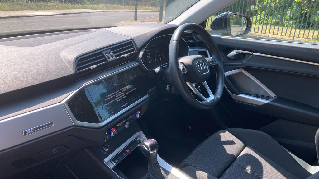 Audi Q3 Q3 35 Tfsi Sport S Tronic Tech Pack Black #2