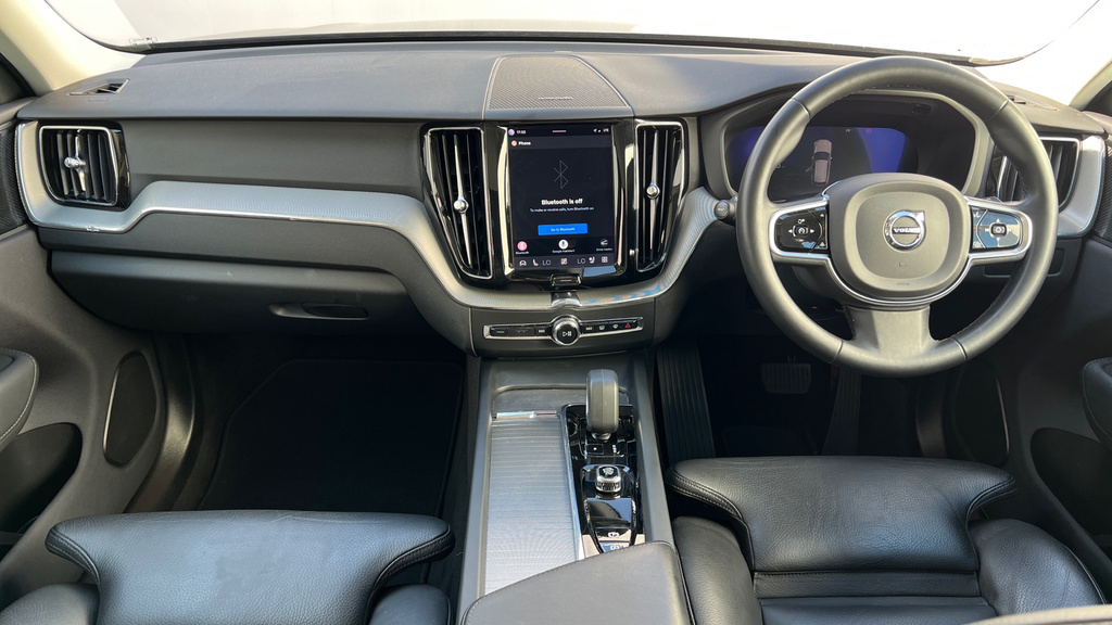 Volvo XC60 Xc60 2.0 B4p Plus Dark Geartronic AE23LXK Black #5