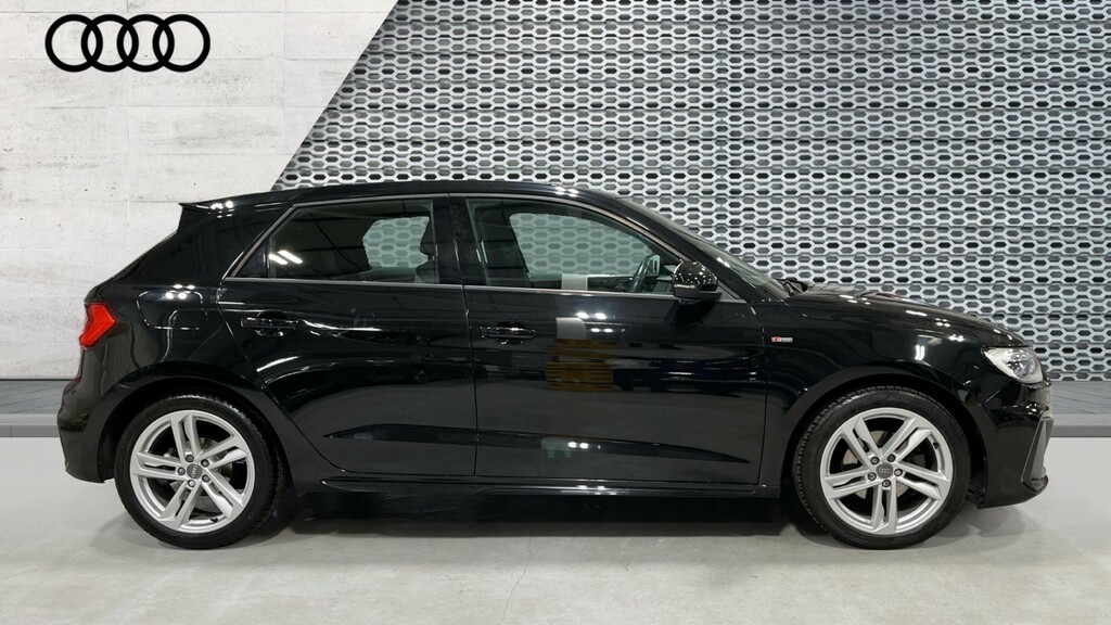 Audi A1 A1 35 Tfsi S Line S Tronic LY19YVH Black #4